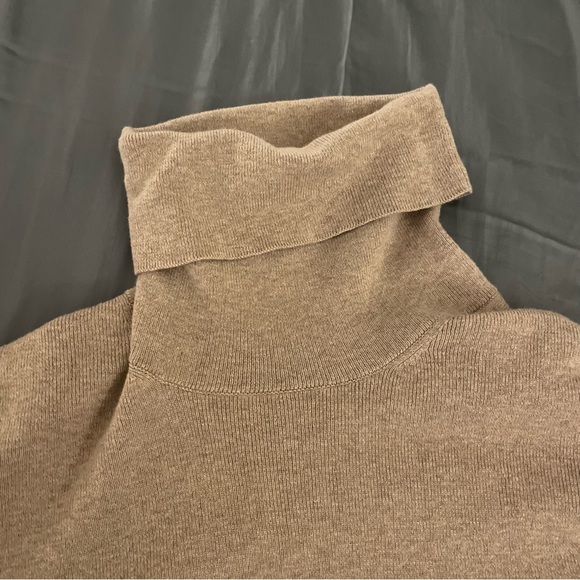 ARITZIA Wilfred Rebecca Sweater - Picture 3 of 6